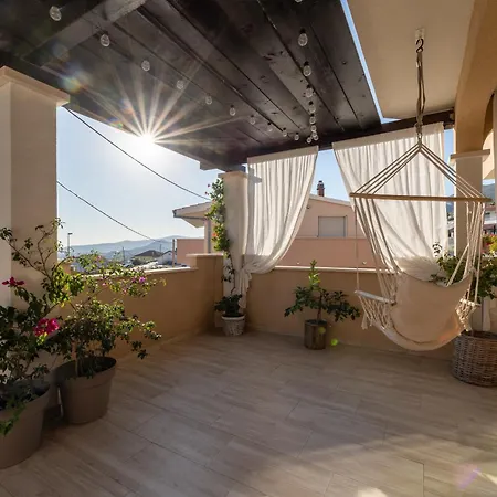 Apartman Flos,Terrace 40 M2, Sea View Kastel Stari Exterior photo
