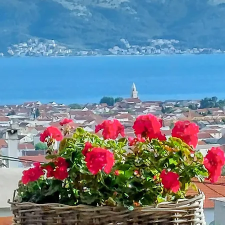 Apartman Flos,Terrace 40 M2, Sea View Kastel Stari Exterior photo
