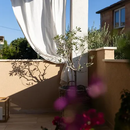 Apartman Flos,Terrace 40 M2, Sea View Kastel Stari Exterior photo