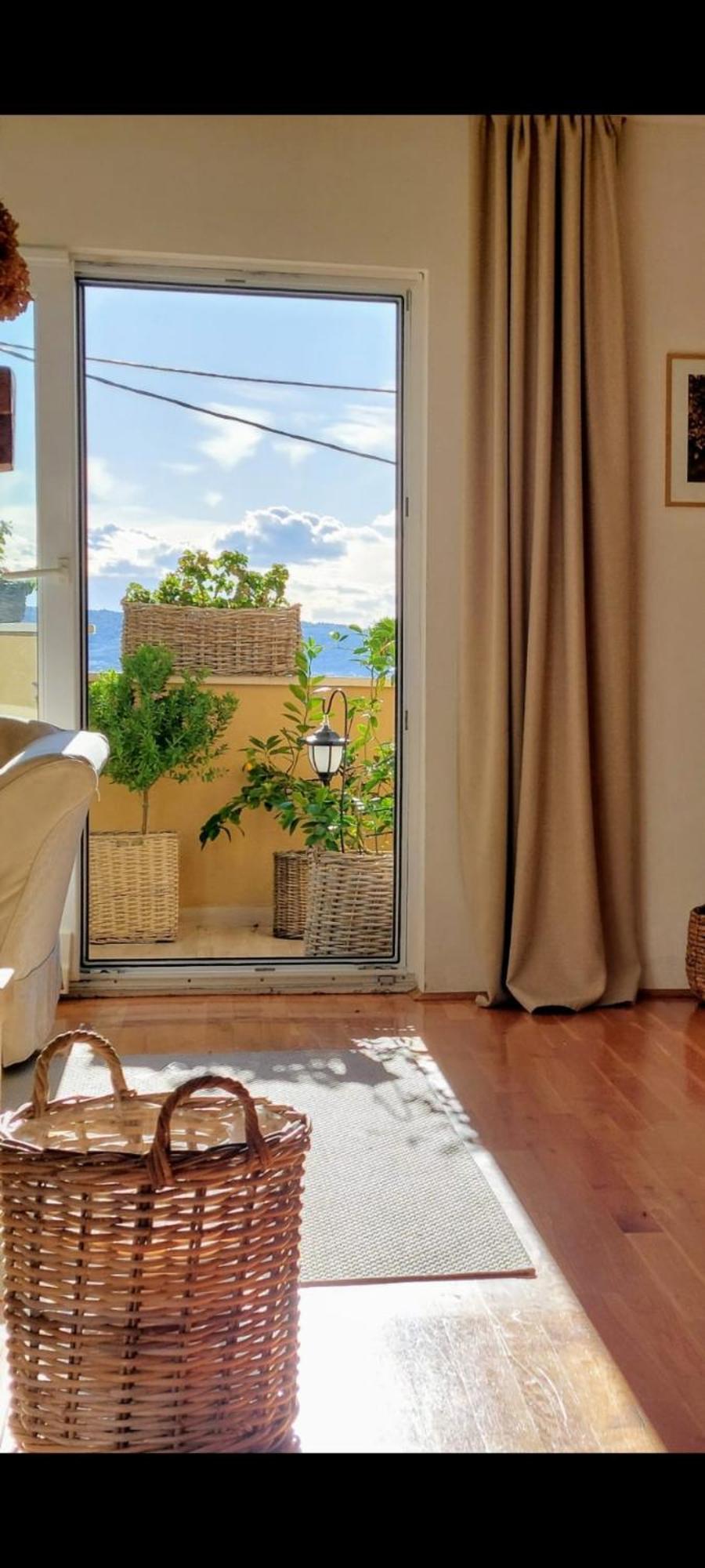Apartment Flos,terrace 40 M2, Sea View Kastel Stari